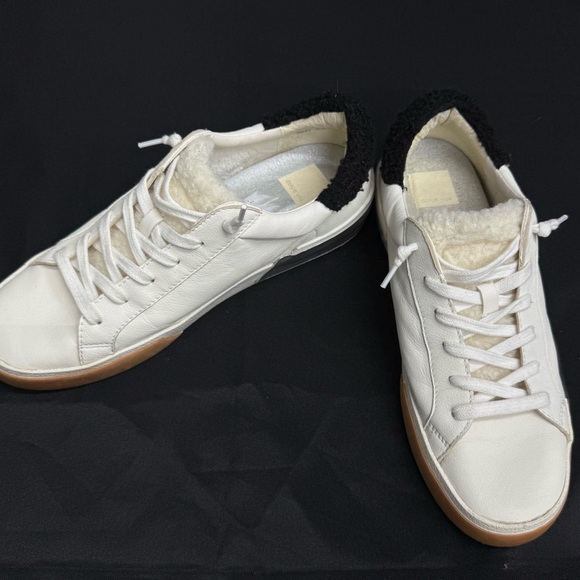 Dolce Vita Shoes - Dolce Vita White Sneaker size 8.5